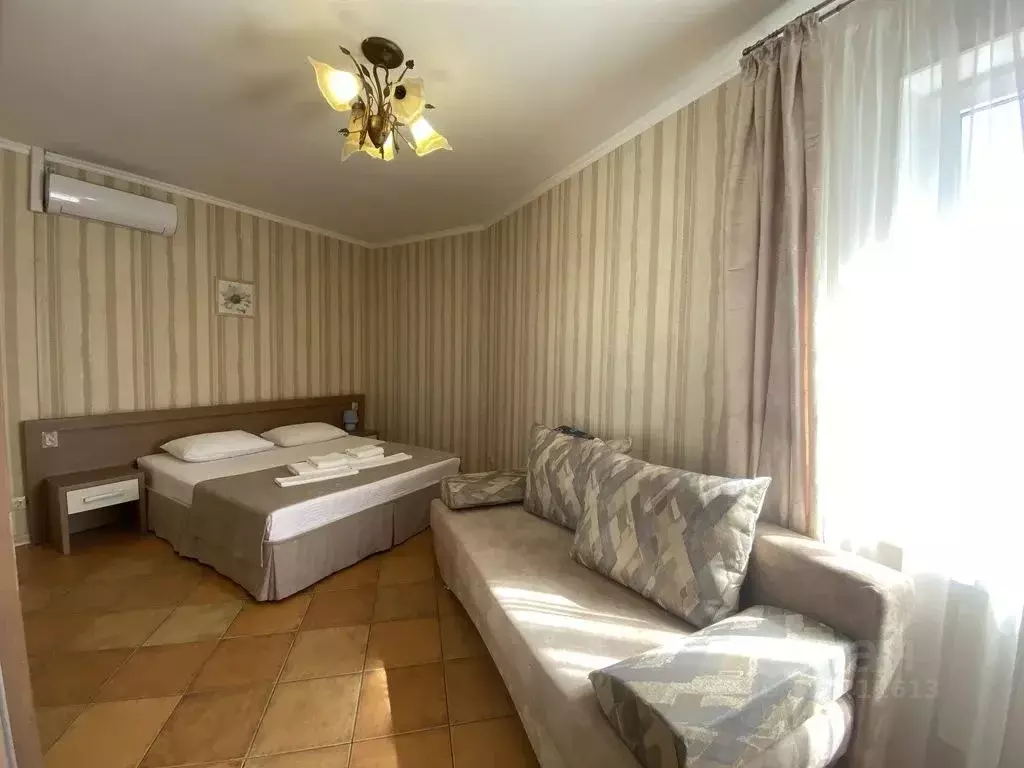 Комната Краснодарский край, Геленджик Советская ул., 7 - Фото 1