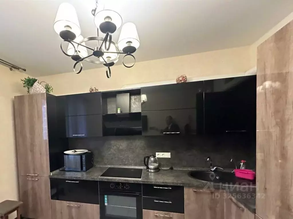 2-к кв. Московская область, Одинцово ул. Сколковская, 3В (76.0 м) - Фото 2