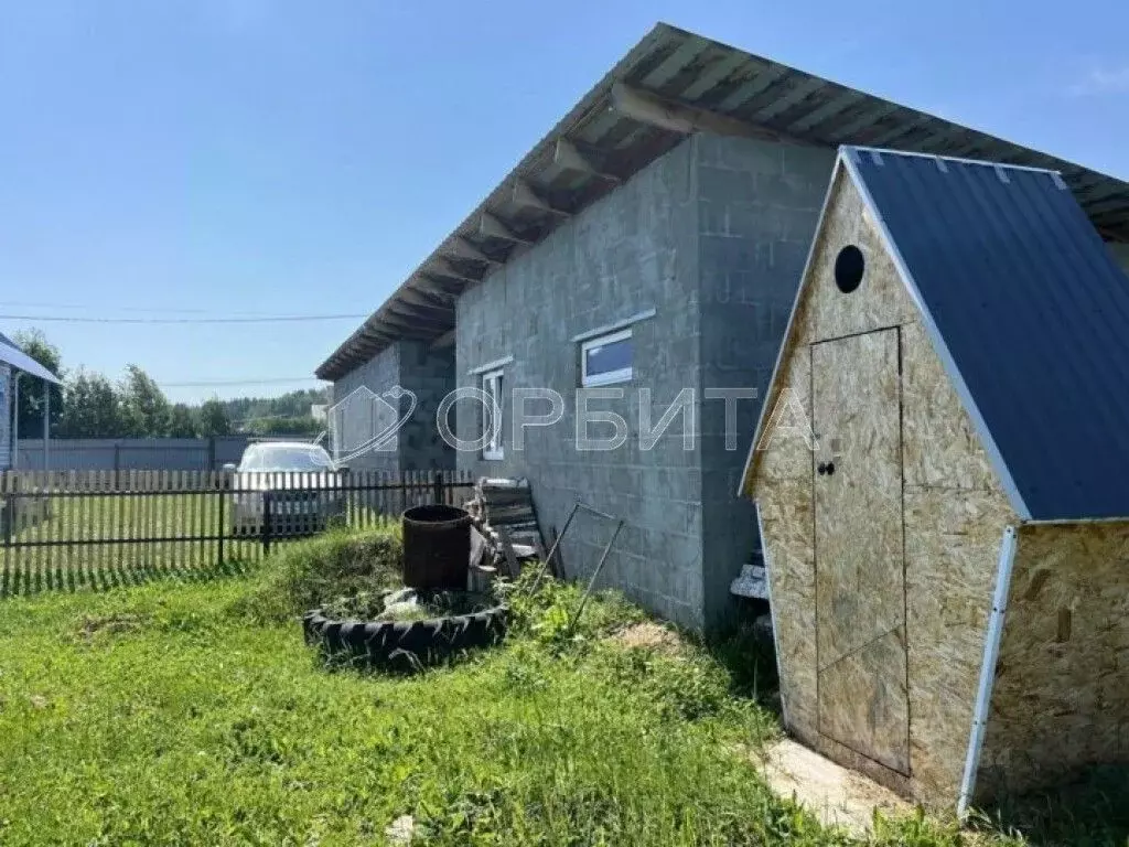 Дом в Тюменская область, с. Нижняя Тавда ул. Новопашина, 3 (181 м) - Фото 1