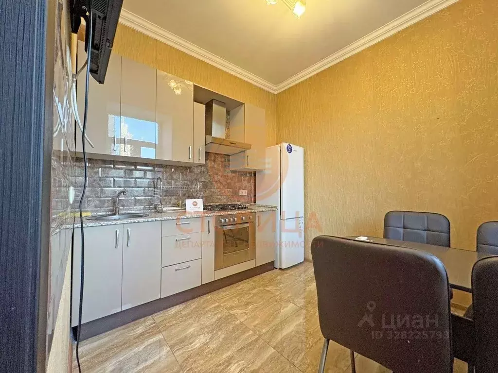 4-к кв. Москва Кутузовский просп., 10 (85.0 м) - Фото 1