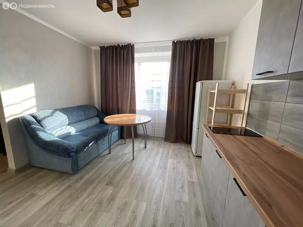 1-комнатная квартира: Тюмень, улица Павла Шарова, 27 (39 м) - Фото 1