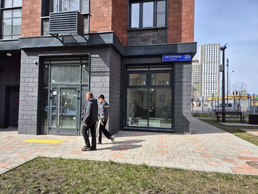 Торговая площадь в Москва ул. Бехтерева, 25к1 (55 м) - Фото 1