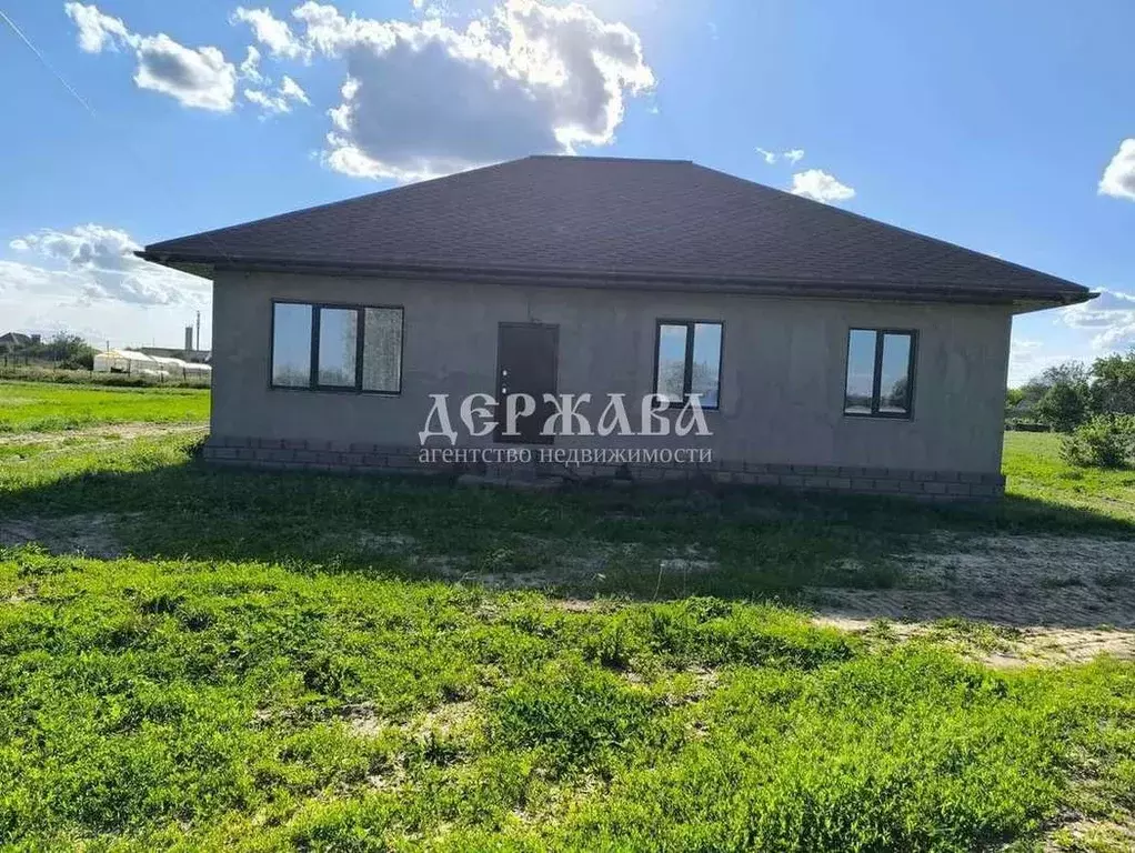 Коттедж в Белгородская область, Старооскольский городской округ, с. ... - Фото 0
