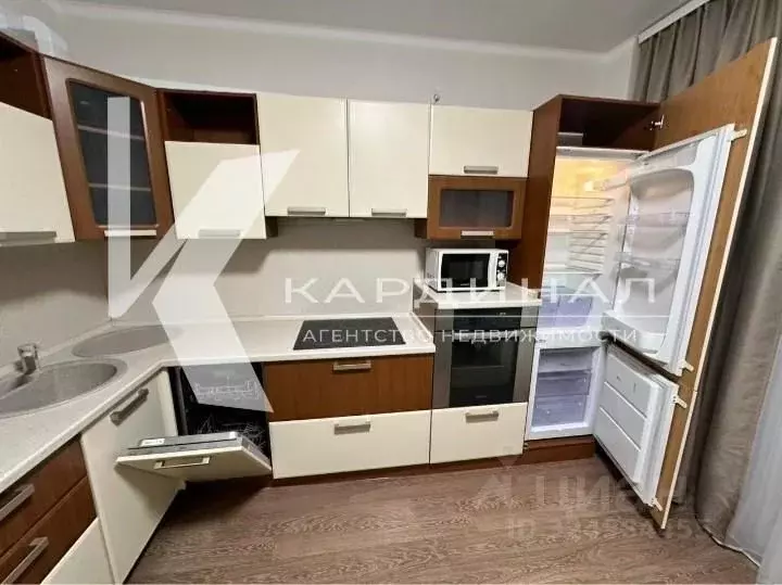 1-к кв. Белгородская область, Старый Оскол Космос мкр, 11 (40.0 м) - Фото 2