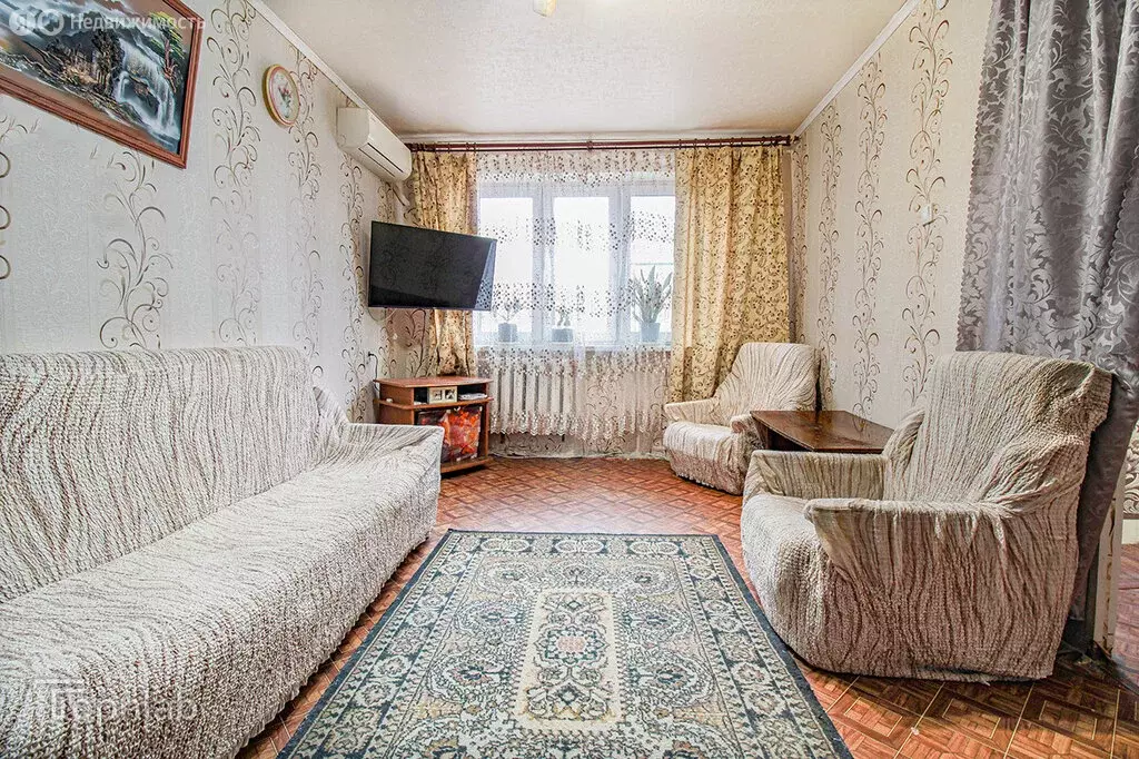 2-комнатная квартира: Волжский, улица Кирова, 18 (43.1 м) - Фото 1