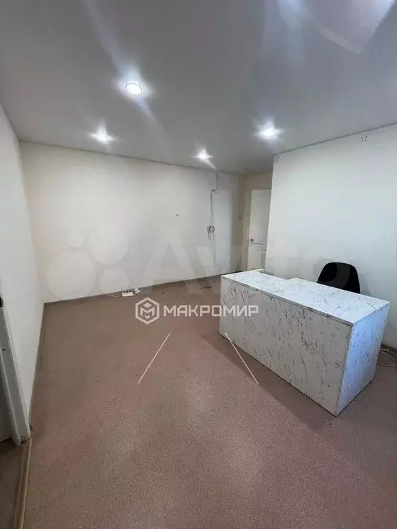 1-к. квартира, 35 м, 1/9 эт. - Фото 1