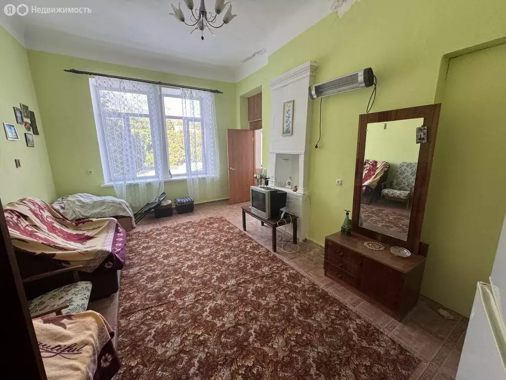 4-комнатная квартира: Симеиз, улица Владимира Луговского, 9А (86.9 м) - Фото 1