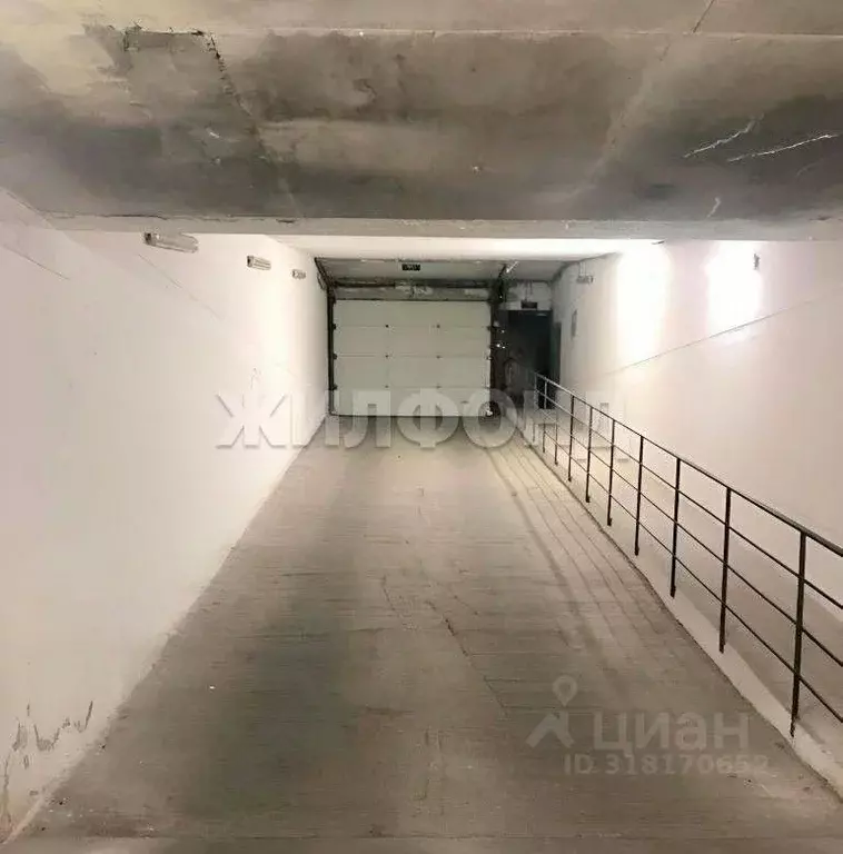Гараж в Новосибирская область, Новосибирск ул. Лобачевского, 72/1 (13 ... - Фото 1
