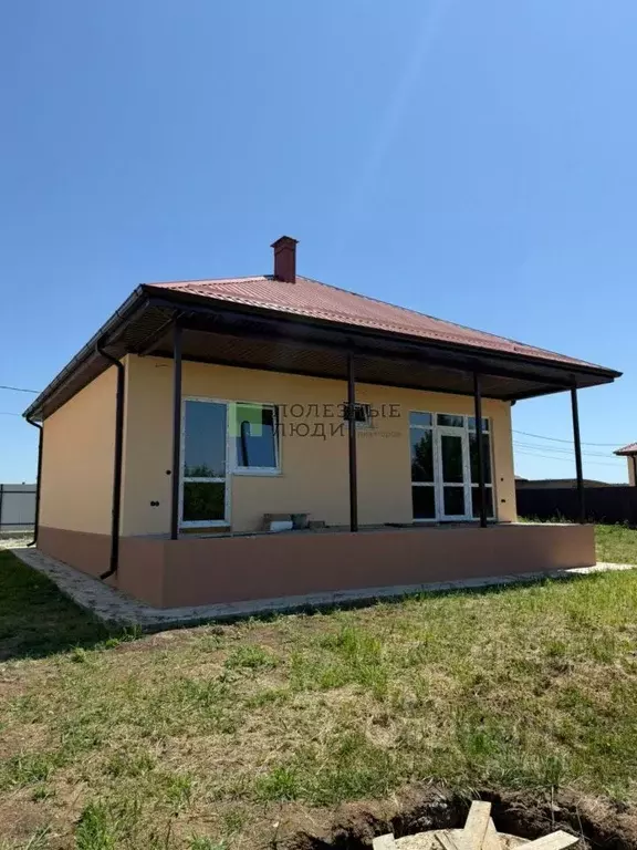 Дом в Краснодарский край, Крымский район, Молдаванское с/пос, пос. ... - Фото 1