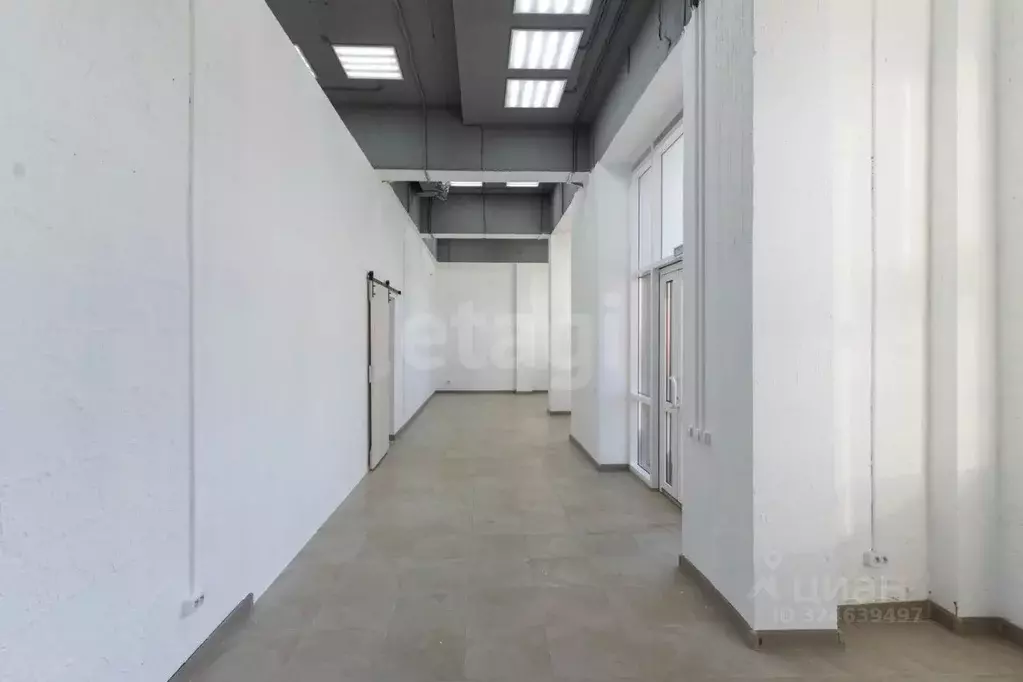 Помещение свободного назначения в Тюменская область, Тюмень ул. Павла ... - Фото 2