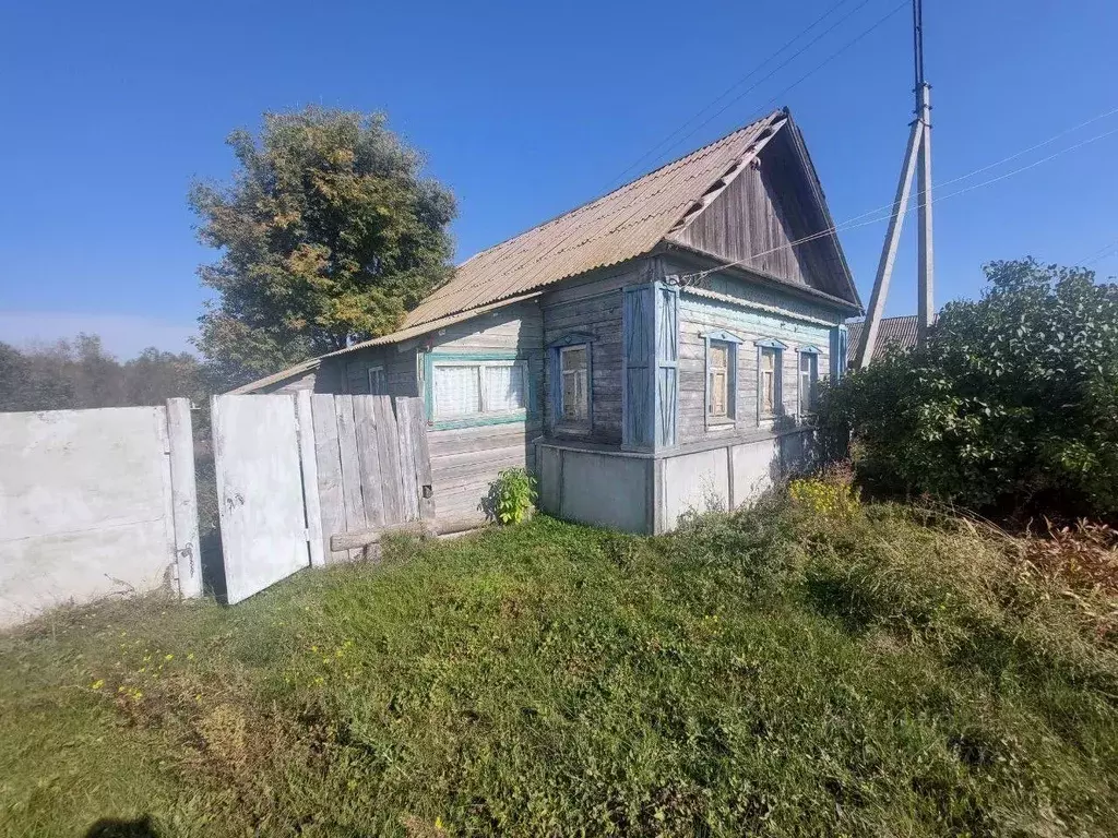 Дом в Саратовская область, Вольский район, Широкобуеракское ... - Фото 0