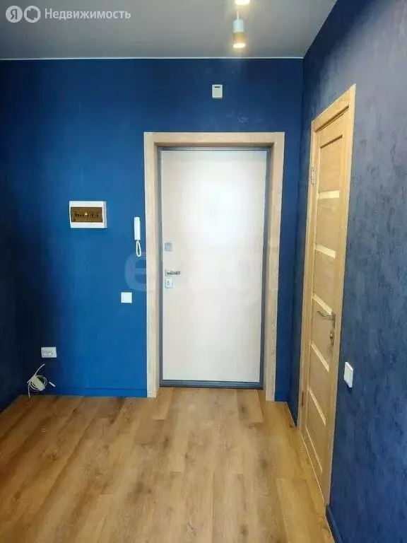 Квартира-студия: Тюмень, Краснооктябрьская улица, 6 (33.2 м) - Фото 0