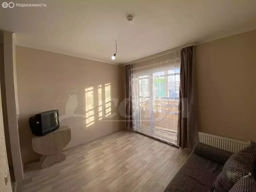 Квартира-студия: Тюмень, улица Героев Сталинградской Битвы, 5 (25.3 м) - Фото 1