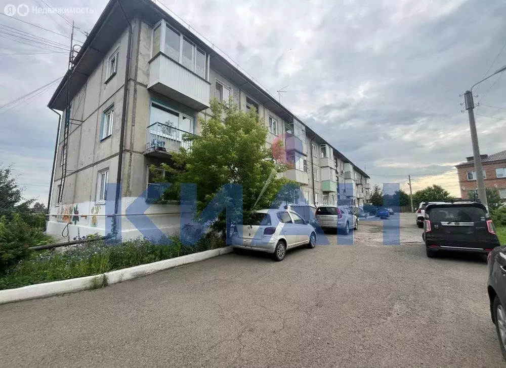 1-комнатная квартира: Емельяново, посёлок городского типа Емельяново, ... - Фото 0