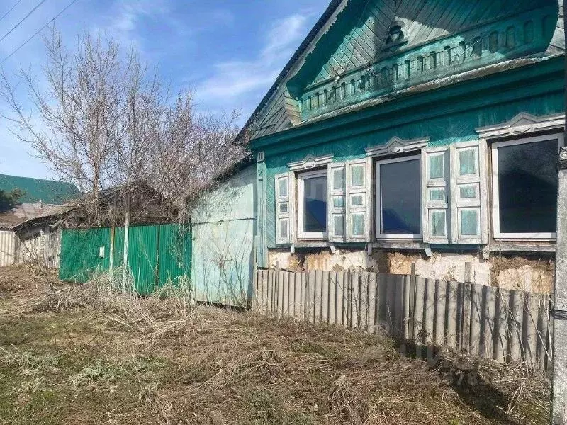 Дом в Оренбургская область, Саракташский район, Воздвиженский ... - Фото 0