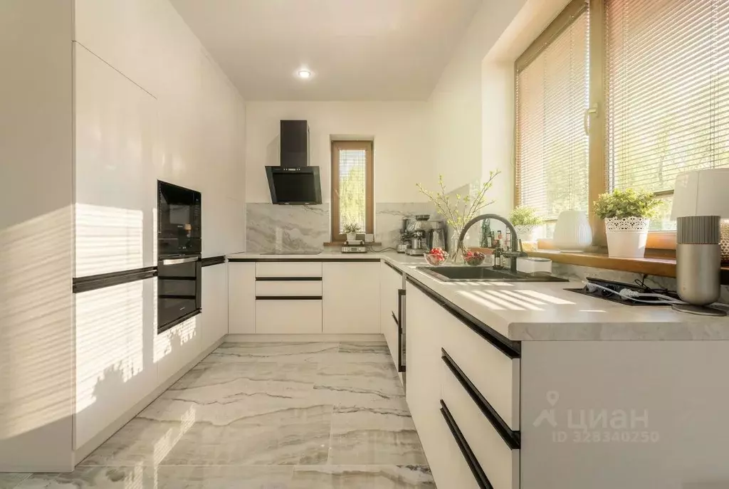 Коттедж в Москва ул. Рушниковская, 51А (140 м) - Фото 1