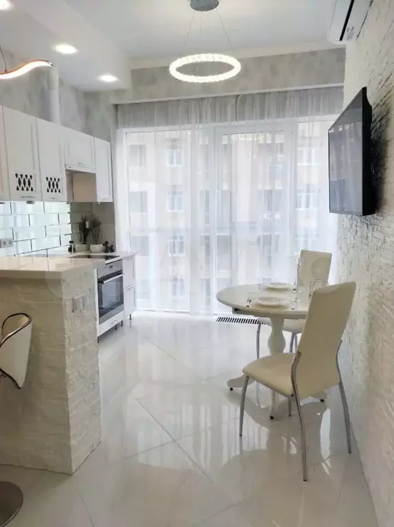 Квартира-студия, 37 м, 11/13 эт. - Фото 1