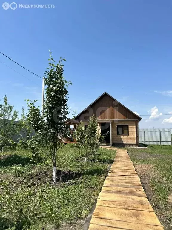 Дом в Илекский район, Студёновский сельсовет, посёлок Заживный, ... - Фото 1