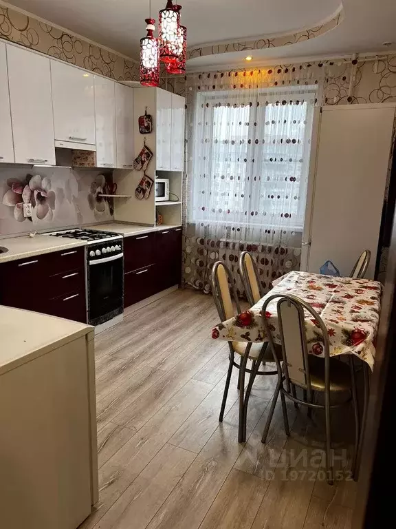 3-к кв. Татарстан, Казань ул. Юлиуса Фучика, 16 (64.0 м) - Фото 0
