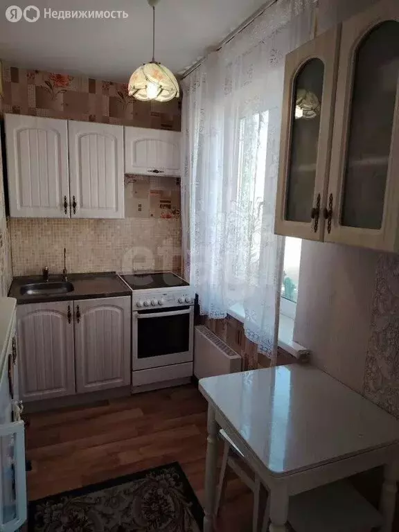 Квартира-студия: Челябинск, 10-й Лобинский переулок, 3 (32.1 м) - Фото 1