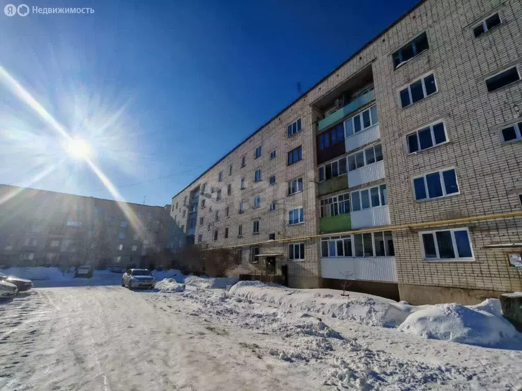 3-комнатная квартира: Богданович, Октябрьская улица, 92/1 (57.3 м) - Фото 1