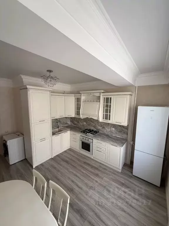 2-к кв. Дагестан, Каспийск ул. Европейская, 1 (78.0 м) - Фото 1