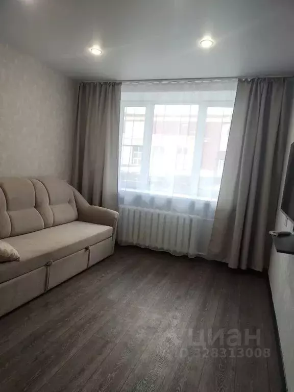 2-к кв. Кировская область, Кирово-Чепецк ул. Калинина, 25 (44.0 м) - Фото 1