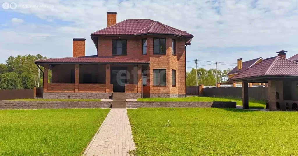 Дом в Октябрьский, Лесной переулок (272 м) - Фото 1