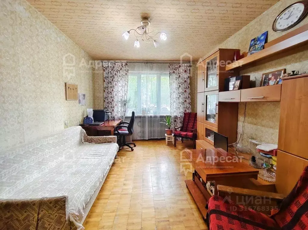 2-к кв. Волгоградская область, Волгоград ул. 8-й Воздушной Армии, 19 ... - Фото 1