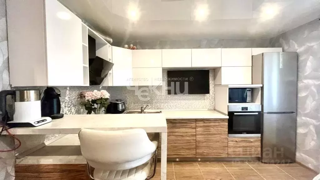 2-к кв. Нижегородская область, Нижний Новгород ул. академика Сахарова, ... - Фото 2