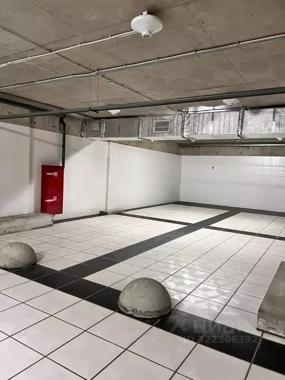 Гараж в Московская область, Одинцовский городской округ, д. Семенково, ... - Фото 1