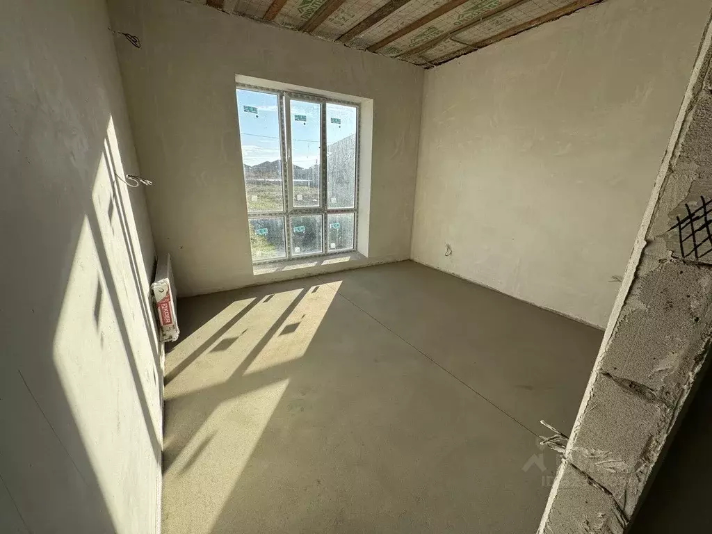 Дом в Краснодарский край, Динской район, Новотитаровская ст-ца ... - Фото 1