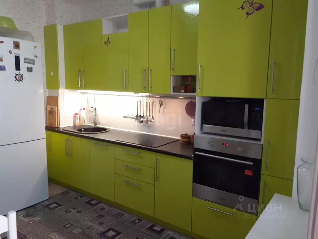 3-к кв. Башкортостан, Уфа ул. Мира, 8 (83.3 м) - Фото 1