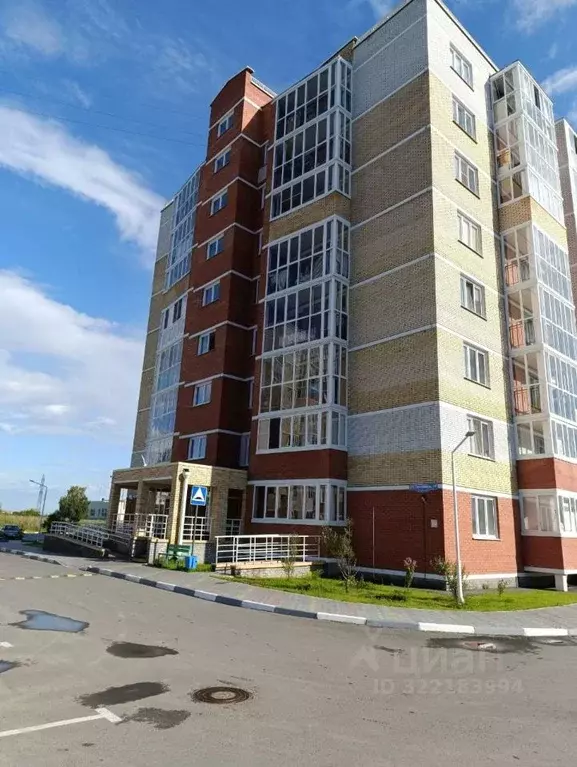 Студия Омская область, Омск ул. Завертяева, 18/9 (31.5 м) - Фото 0