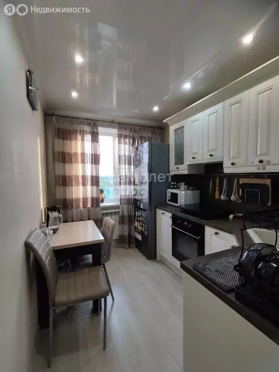 3-комнатная квартира: Тобольск, 4-й микрорайон, 18 (63 м) - Фото 2