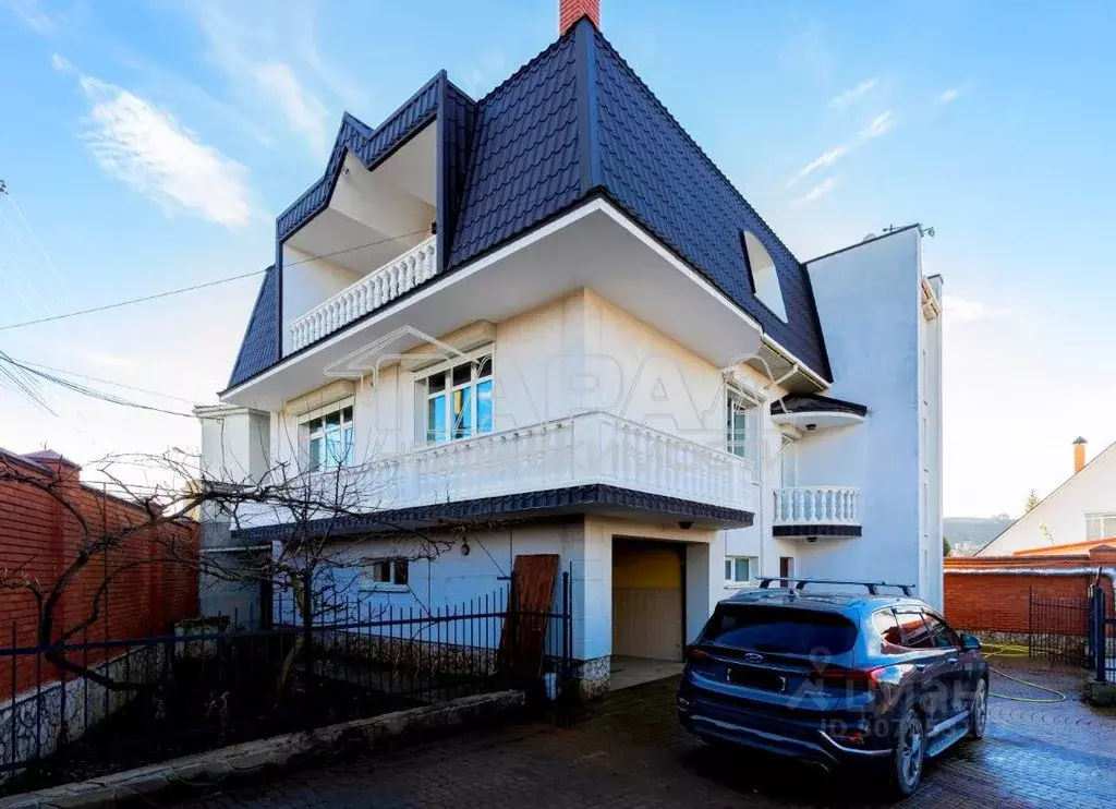 Дом в Крым, Симферополь ул. Народная (269 м) - Фото 0