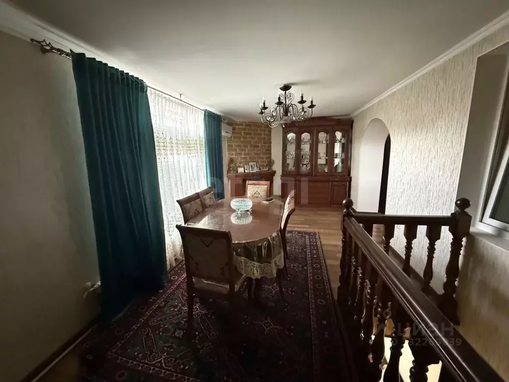 3-к кв. Дагестан, Махачкала ул. Ирчи Казака, 13 (100.0 м) - Фото 1