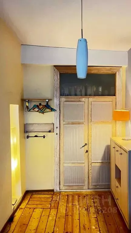 Комната Санкт-Петербург просп. Средний Васильевского острова, 90 - Фото 2