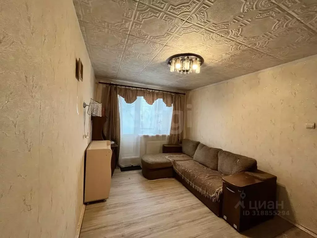 2-к кв. Ленинградская область, Кириши ул. Нефтехимиков, 3 (45.0 м) - Фото 1