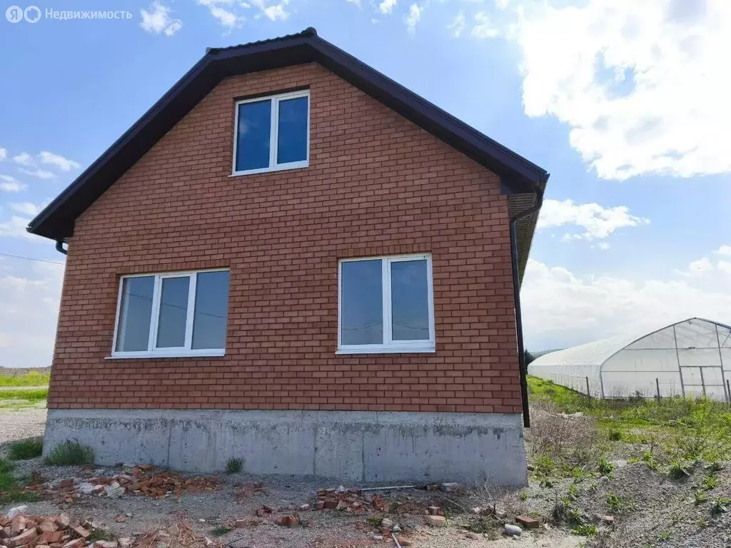Дом в посёлок городского типа Ильский, Дальняя улица (130 м) - Фото 1