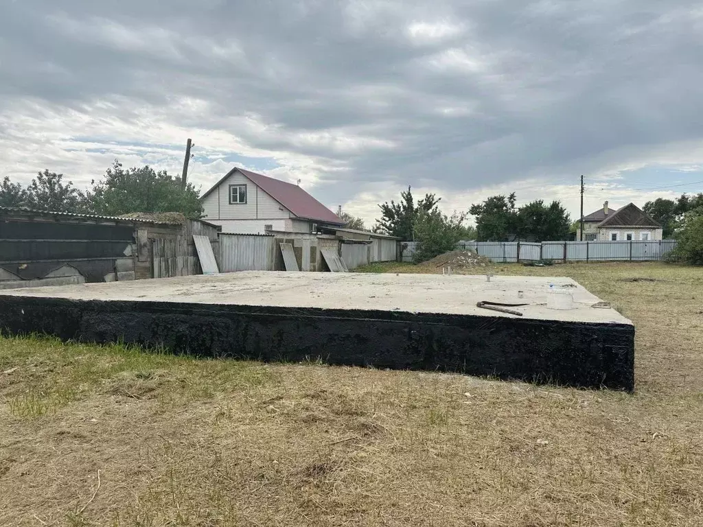 Участок в Волгоградская область, Среднеахтубинский район, Фрунзенское ... - Фото 0