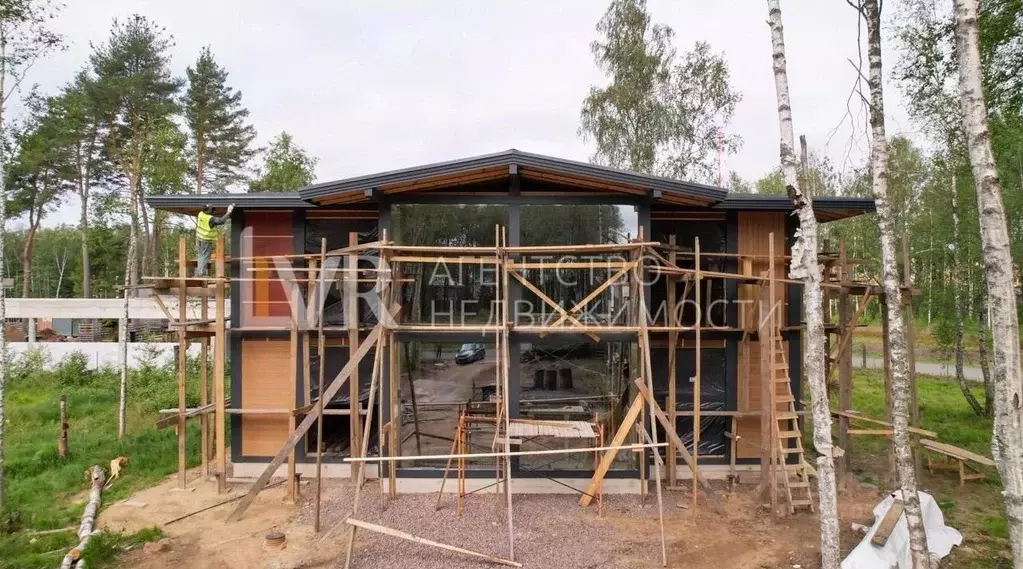 Коттедж в Ленинградская область, Выборгский район, Первомайское с/пос, ... - Фото 1