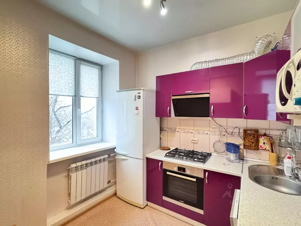 3-к кв. Омская область, Омск ул. Пушкина, 136 (75.0 м) - Фото 2