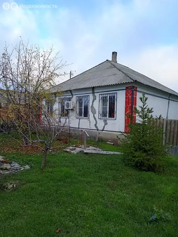 Дом в Новошахтинск, улица Эхохина (73 м) - Фото 1