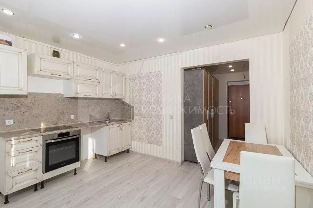 1-к кв. Тюменская область, Тюмень Микрорайон мыс, ул. Малиновского, 8 ... - Фото 1