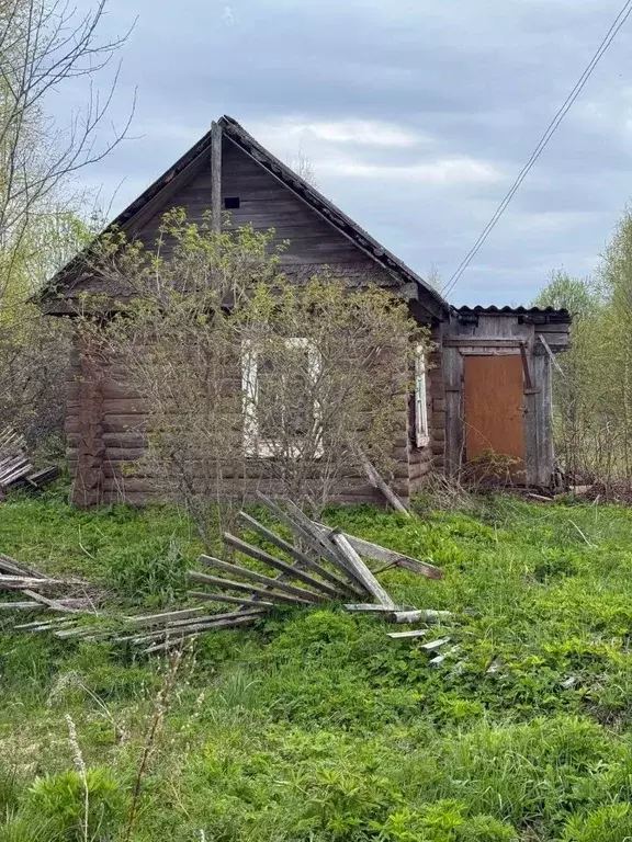 Дом в Новгородская область, Маловишерское городское поселение, д. ... - Фото 1