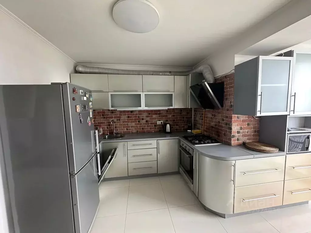 2-к кв. Крым, Симферополь пер. Совхозный, 5А (66.0 м) - Фото 2