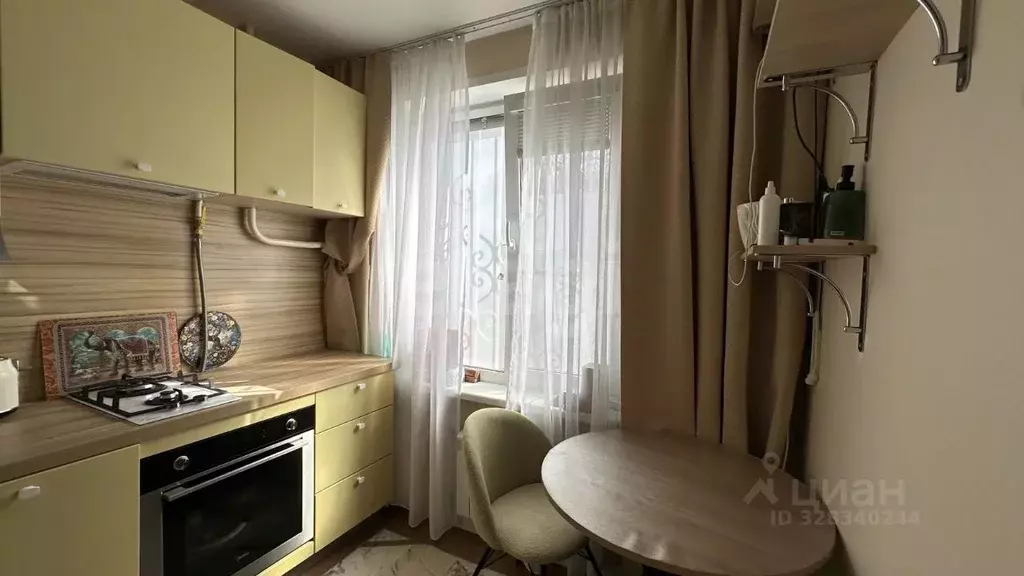 2-к кв. Москва Профсоюзная ул., 136К3 (45.0 м) - Фото 1