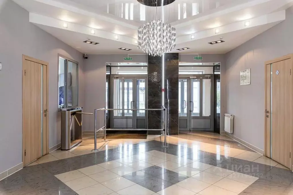 Помещение свободного назначения в Татарстан, Казань ул. Адоратского, ... - Фото 2