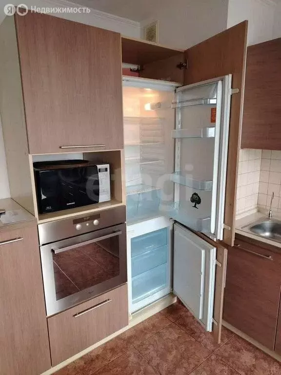 3-комнатная квартира: Омск, улица Крупской, 23 (62.2 м) - Фото 2